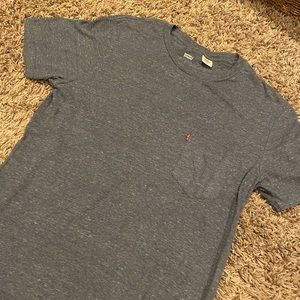 Men’s Small Levi’s Gray Tshirt